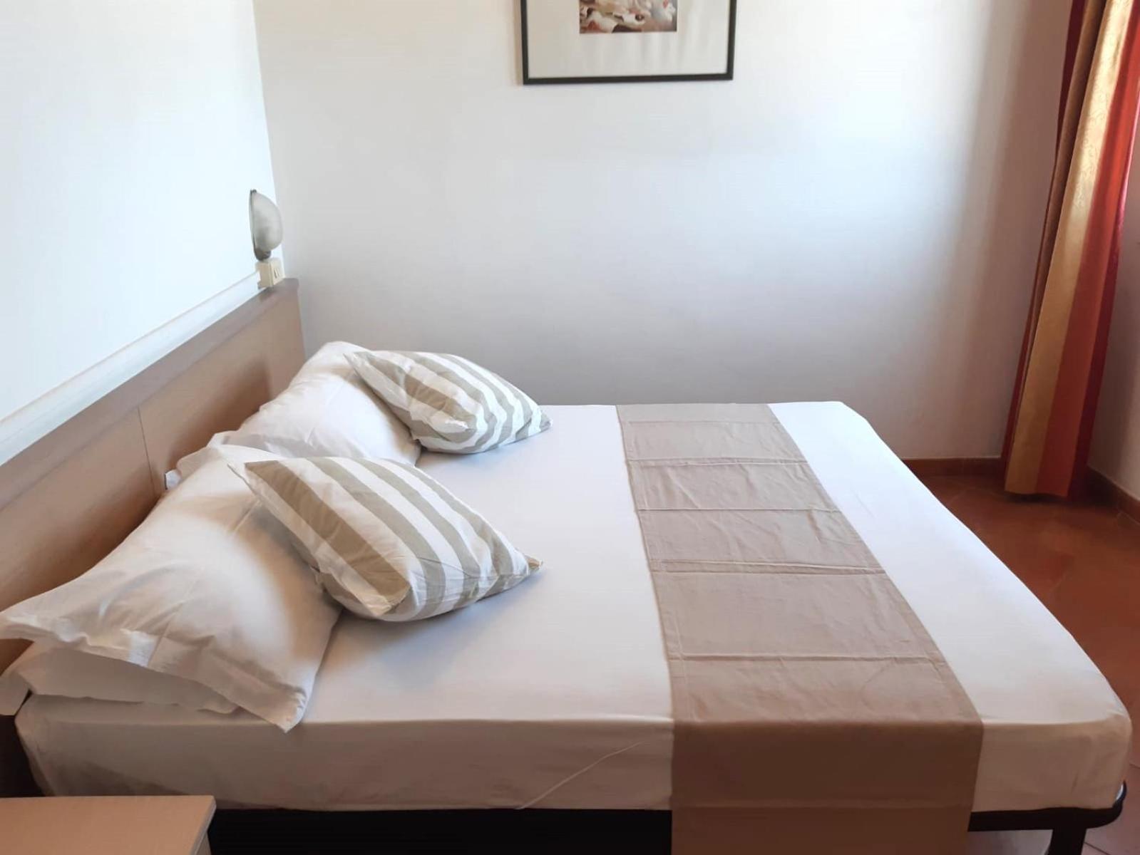 Hotel Salsedine " 5 Mt From The Beach ! " Rimini Kültér fotó